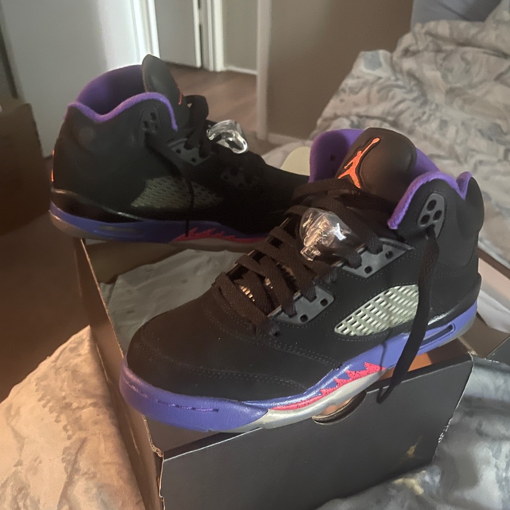 Jordan Retro 5s “ Raptor “ - Picture 3 of 4